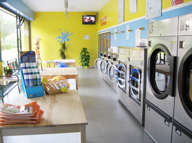 Why Smart Locker Laundry is More Convenient than Self-Service Laundry?